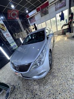 هيونداي أزيرا